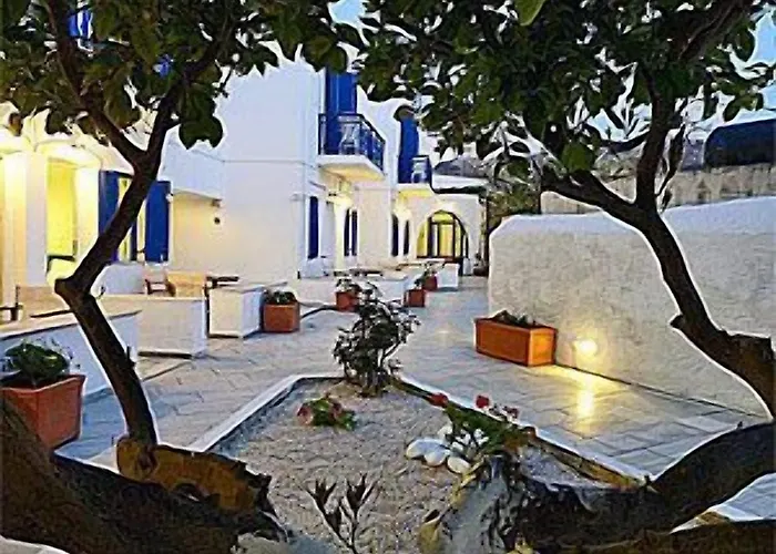 Captain Manolis Hotell