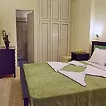 Hotel Captain Manolis Paro