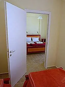 κάπταιν μανώλης Ξενοδοχείο Πάρος