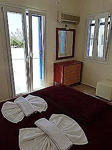 κάπταιν μανώλης Πάρος