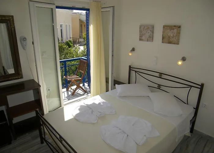 κάπταιν μανώλης 2* Πάρος